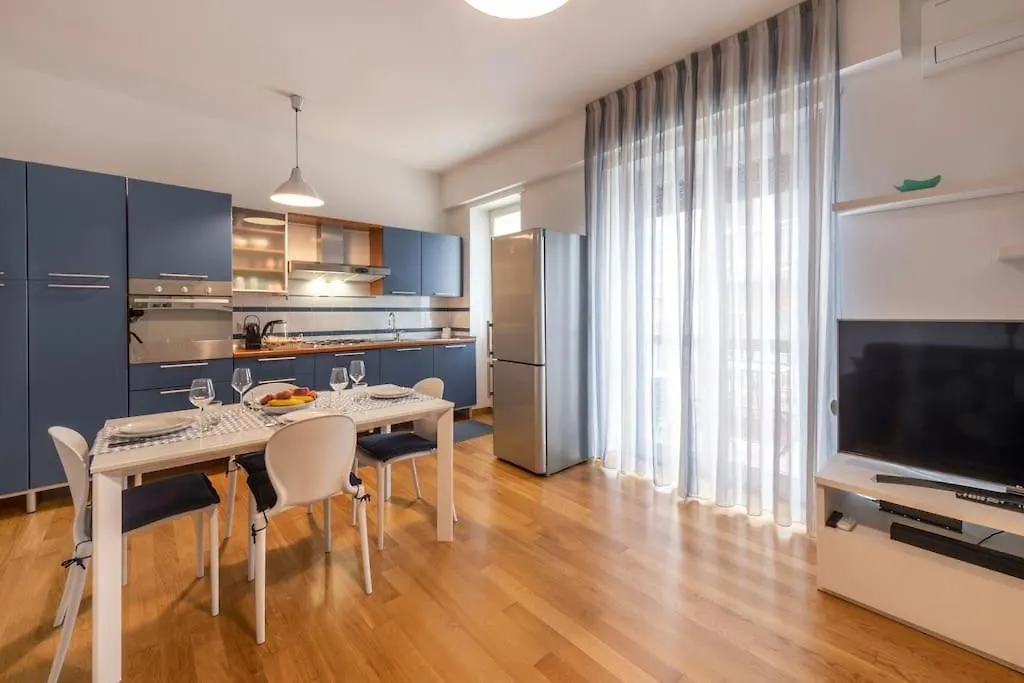 Appartamento Bnbutler - Strigelli, 13 - Accogliente Bilocale Con Balcone Milano Italia